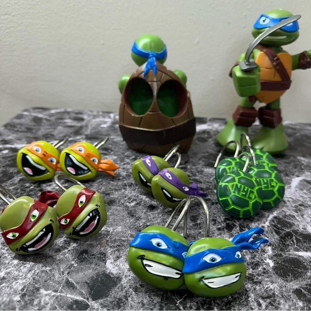 2014 TMNT‎ Teenage Mutant Ninja Turtles Shower Curtain Hooks & Toothbrush Holder